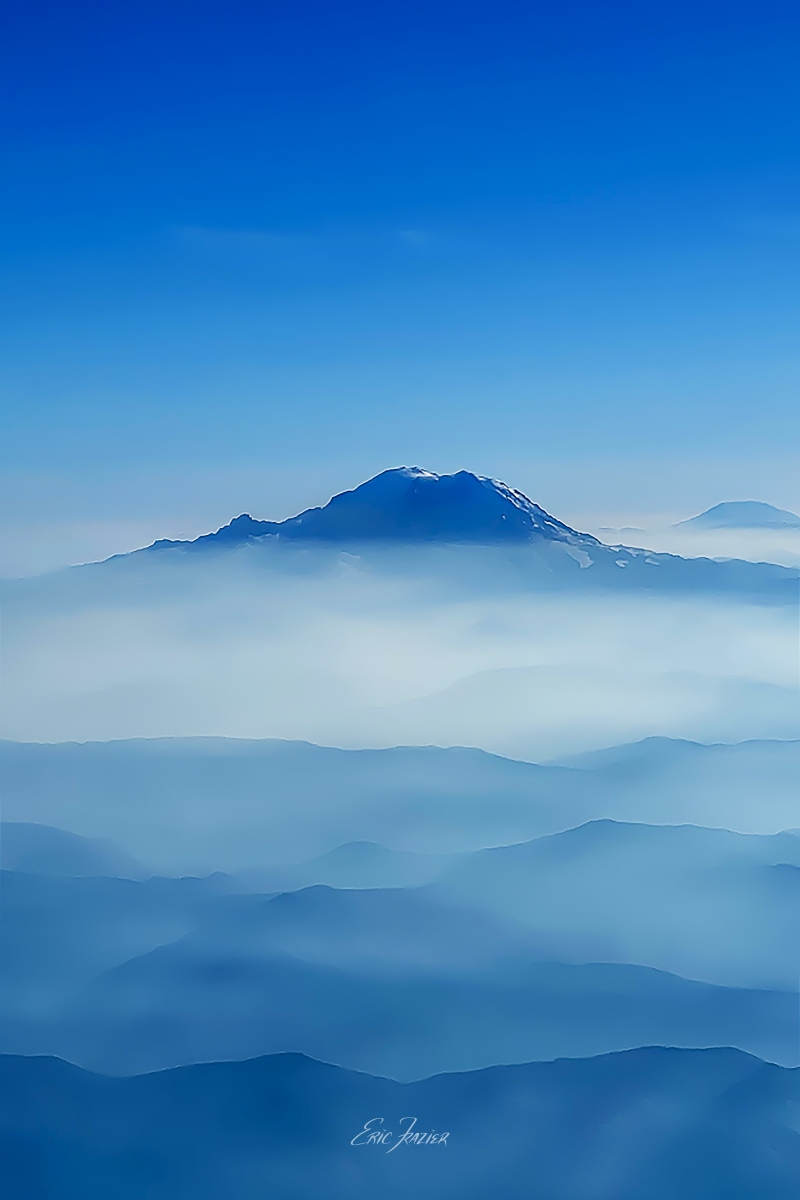 A view of Mt. Rainier from Seat 13E. Captured September 23, 2025, by Eric F. Frazier